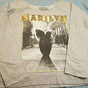 love sleeve graphic tee